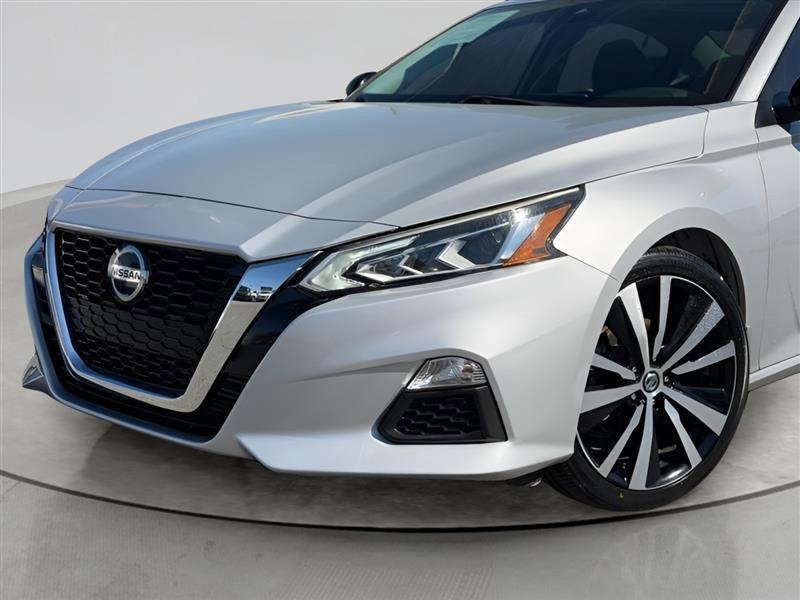 Used 2020 Nissan Altima 2.0 SR FWD image 5