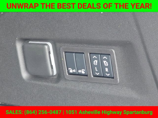 New 2025 Chevrolet Suburban Premier image 23