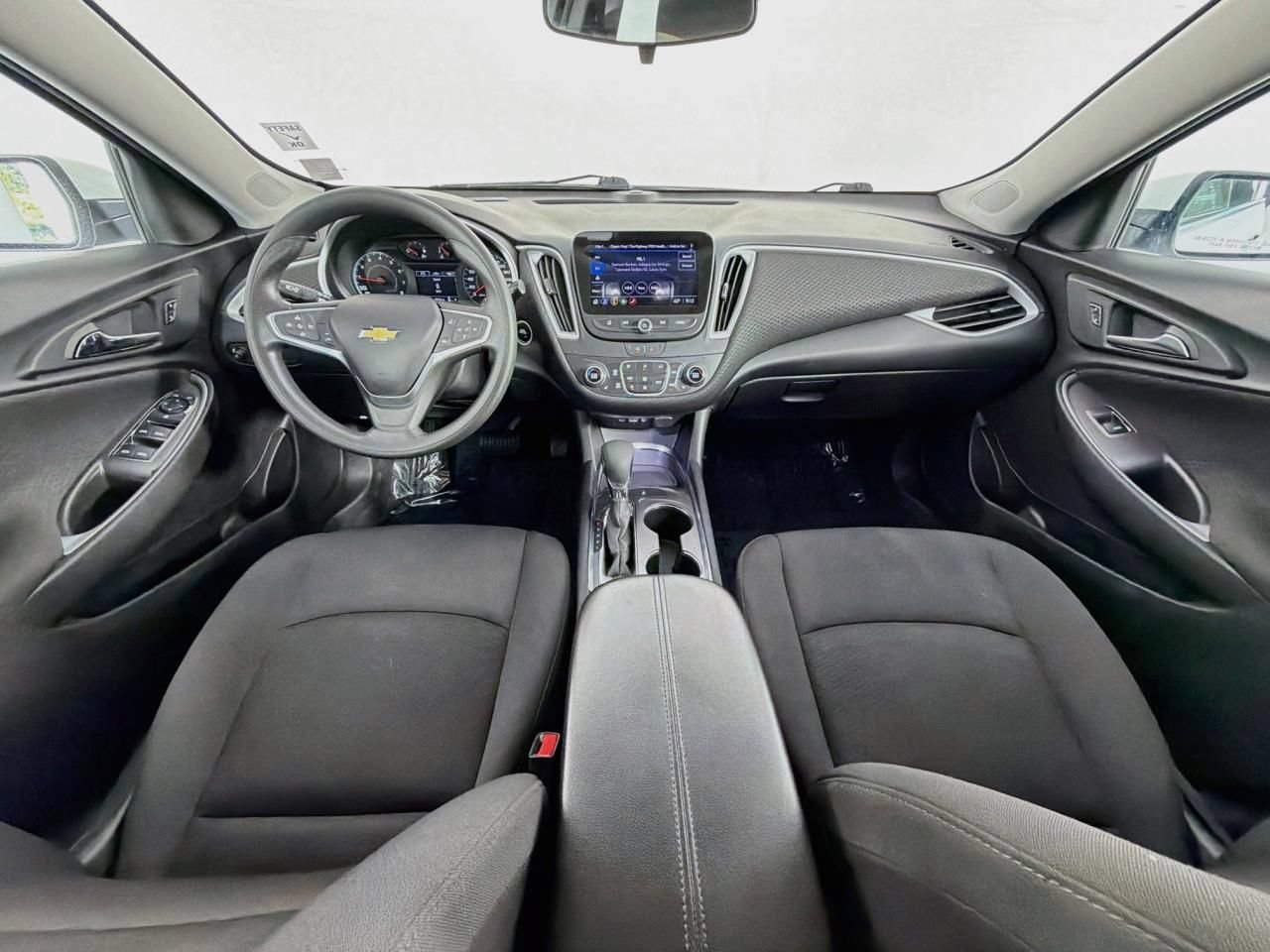 Used 2023 Chevrolet Malibu LT FWD image 10