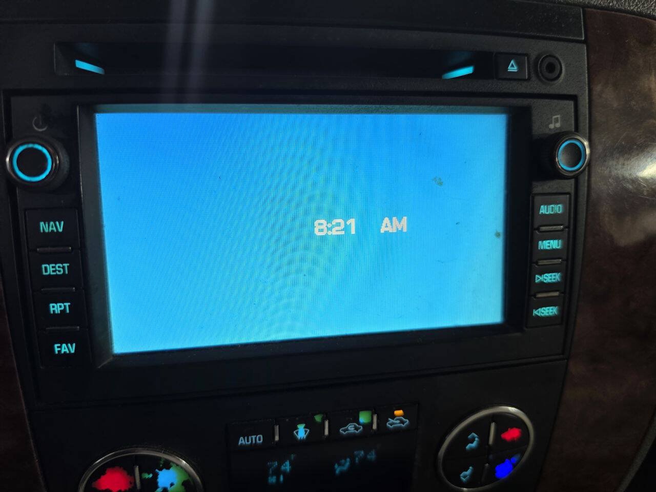 Used 2007 Chevrolet Avalanche LTZ w/ LTZ Preferred Equipment Group AWD/4WD image 28