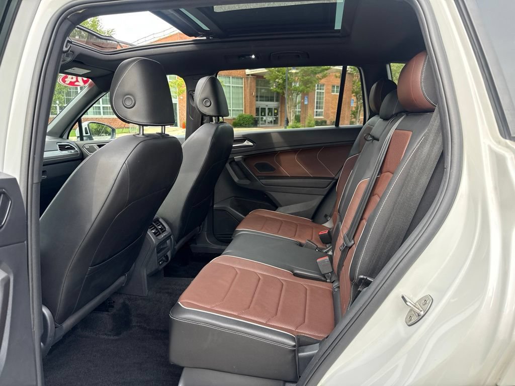 Used 2024 Volkswagen Tiguan SEL R-Line AWD/4WD image 25