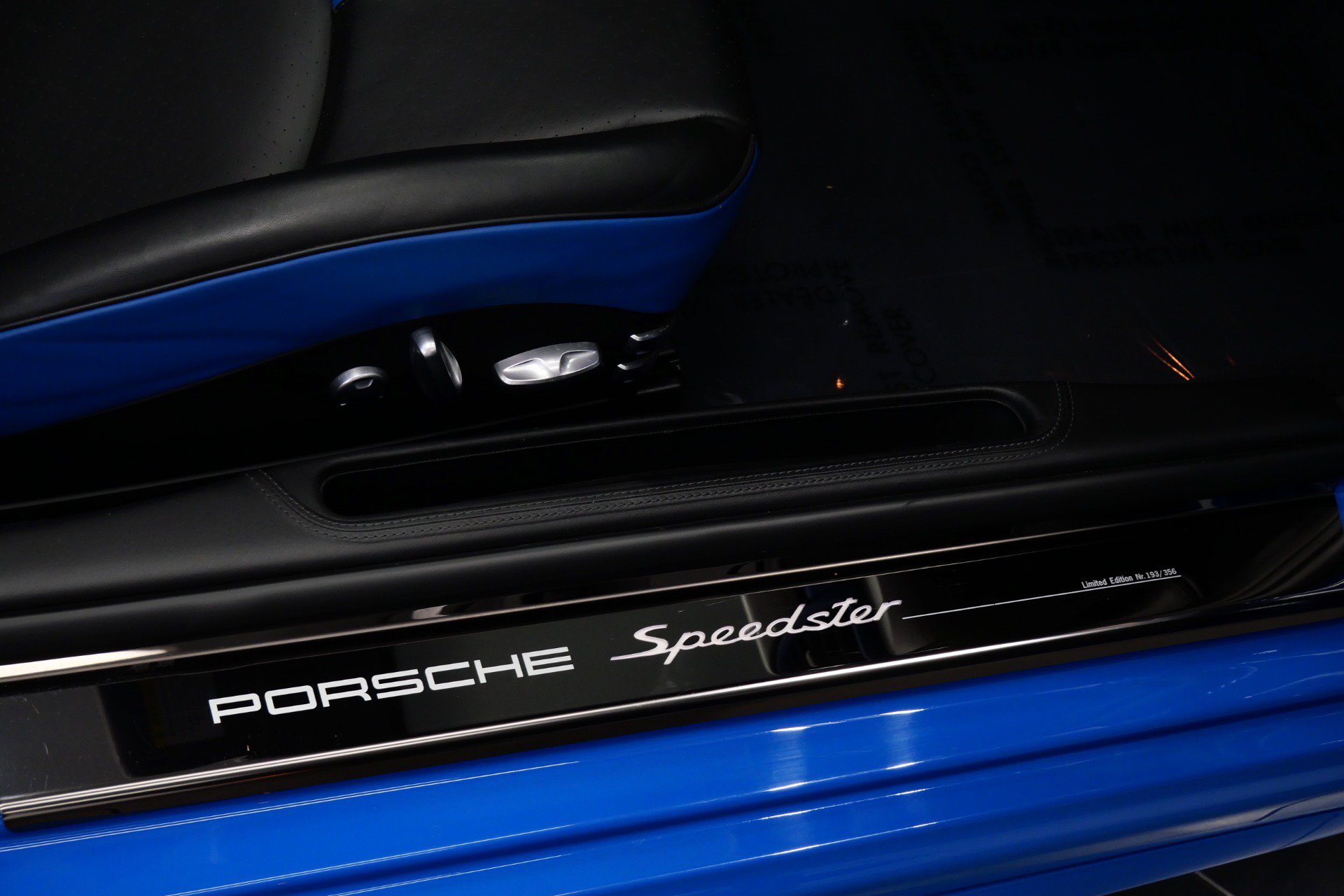 Used 2011 Porsche 911 Speedster RWD image 42