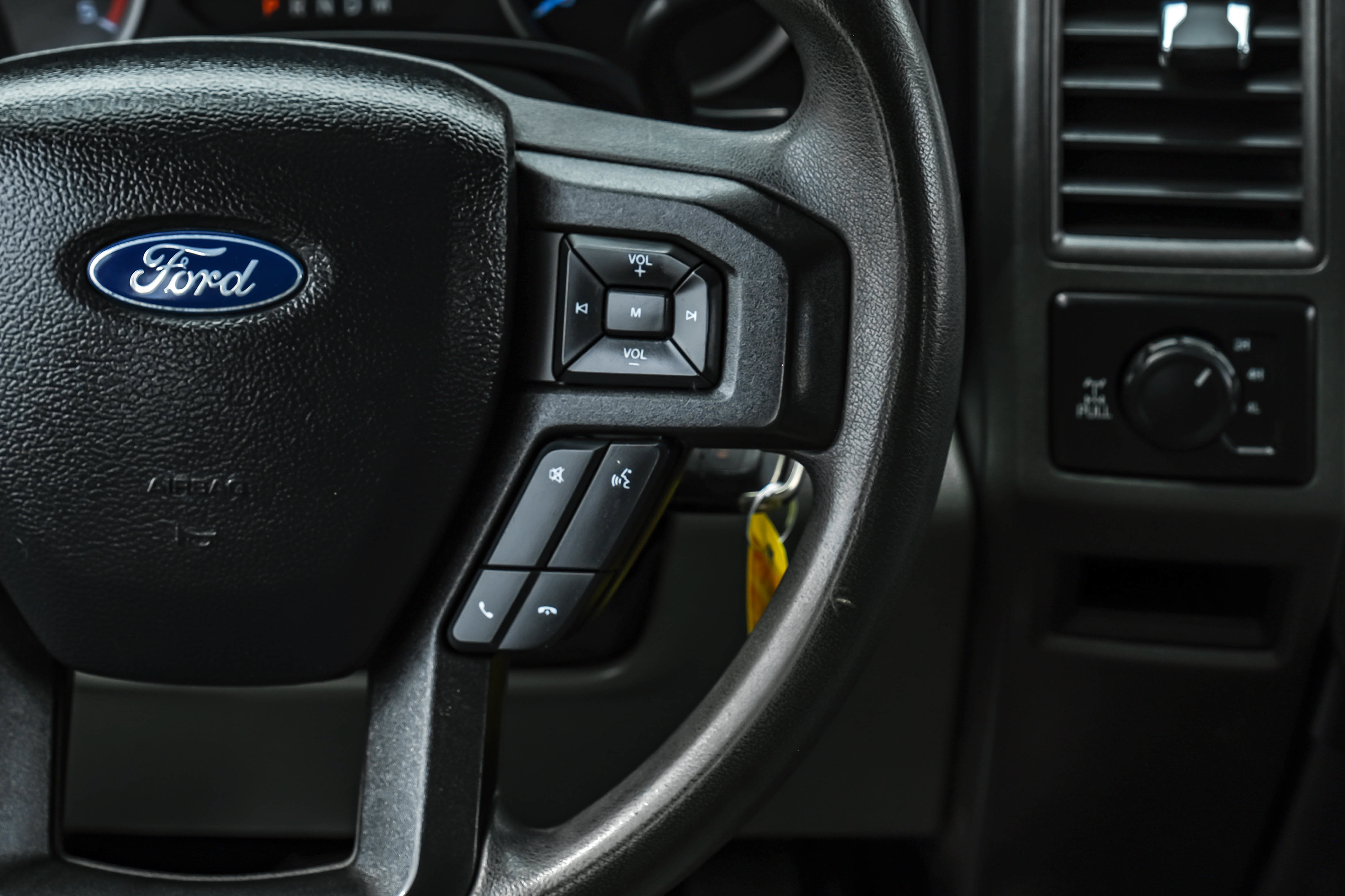 Used 2021 Ford F250 XL w/ STX Appearance Package AWD/4WD image 17