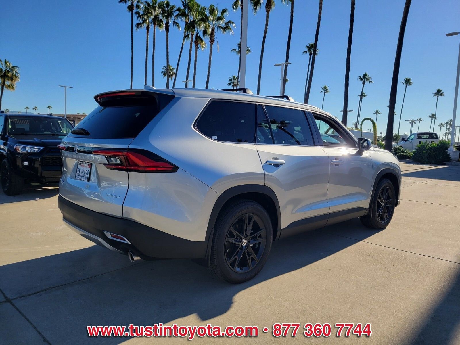 Certified 2024 Toyota Grand Highlander AWD Hybrid image 4