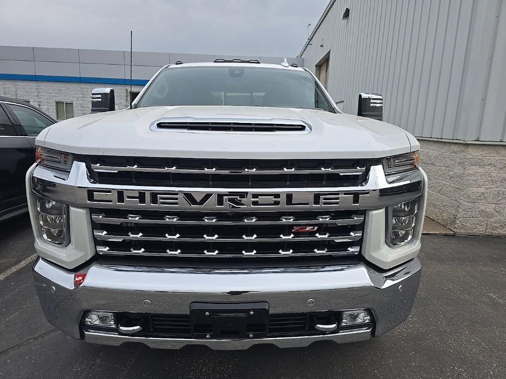 Used 2023 Chevrolet Silverado 2500 LTZ w/ LTZ Premium Package AWD/4WD image 2