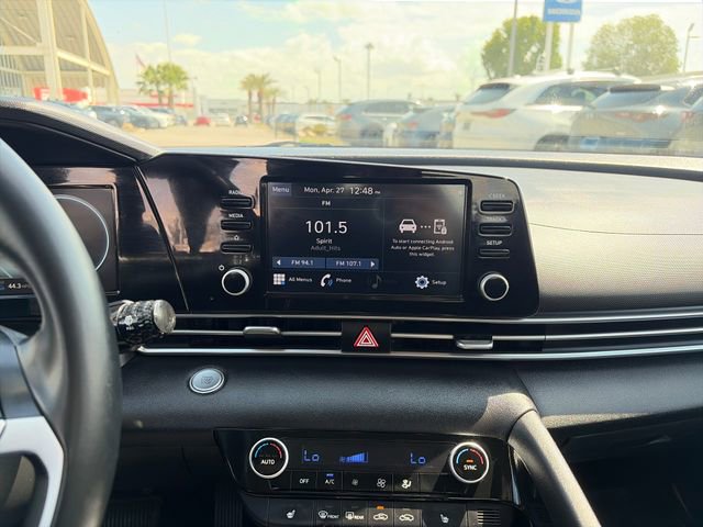 Used 2021 Hyundai Elantra SEL w/ Convenience Package FWD image 21
