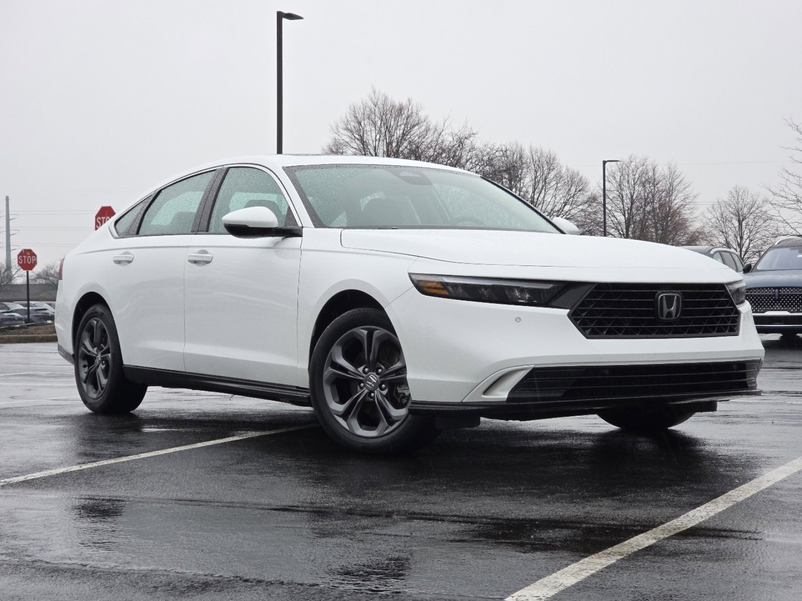 Certified 2024 Honda Accord EX-L image 2