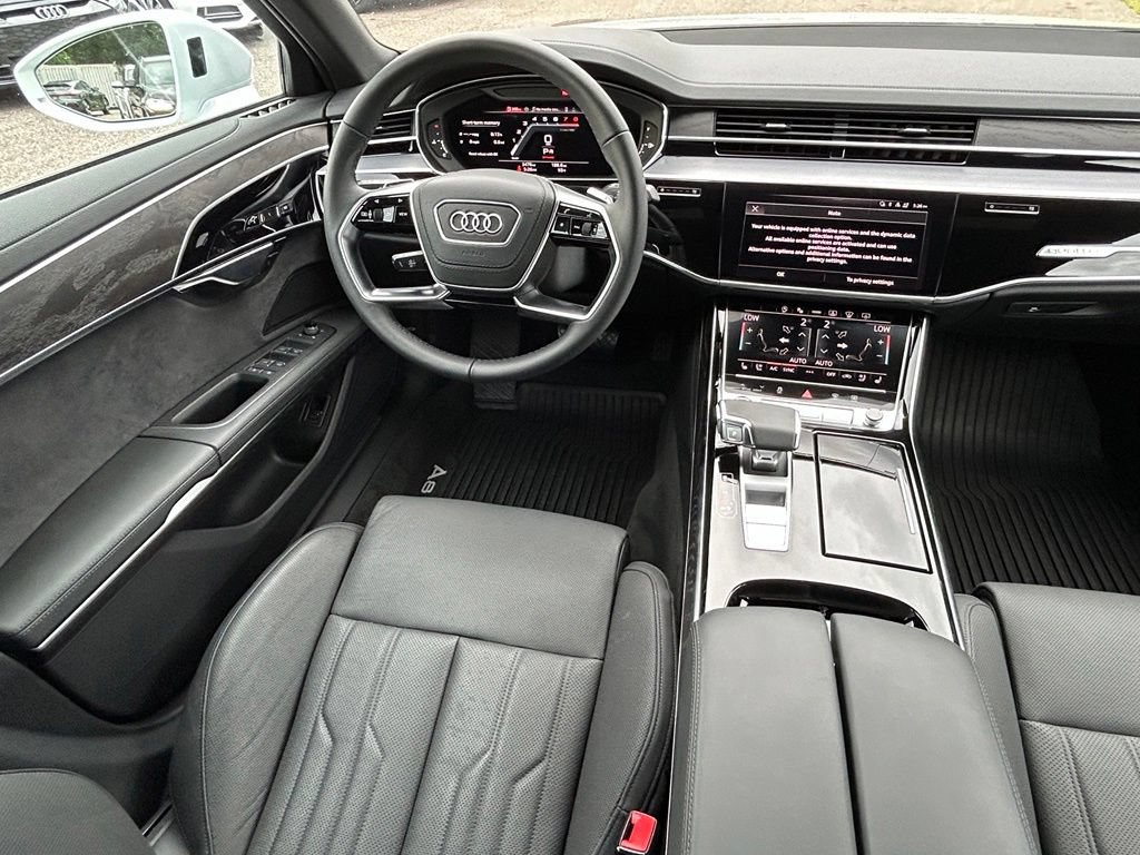 Used 2025 Audi A8 L 3.0T AWD/4WD image 9