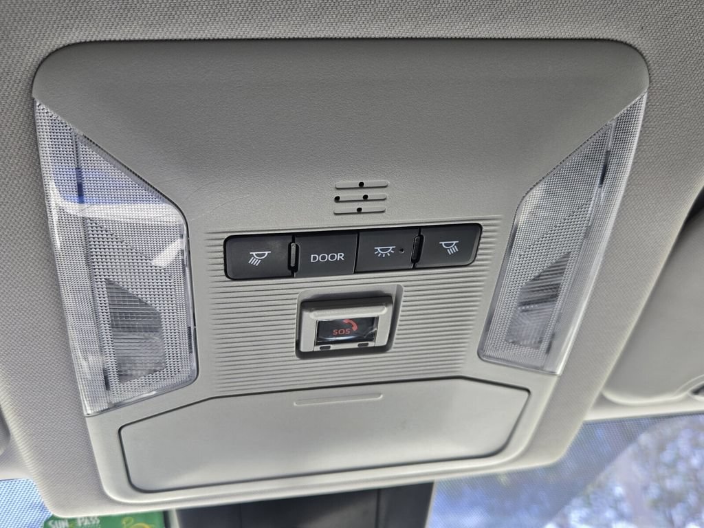 Used 2022 Toyota RAV4 LE FWD image 21