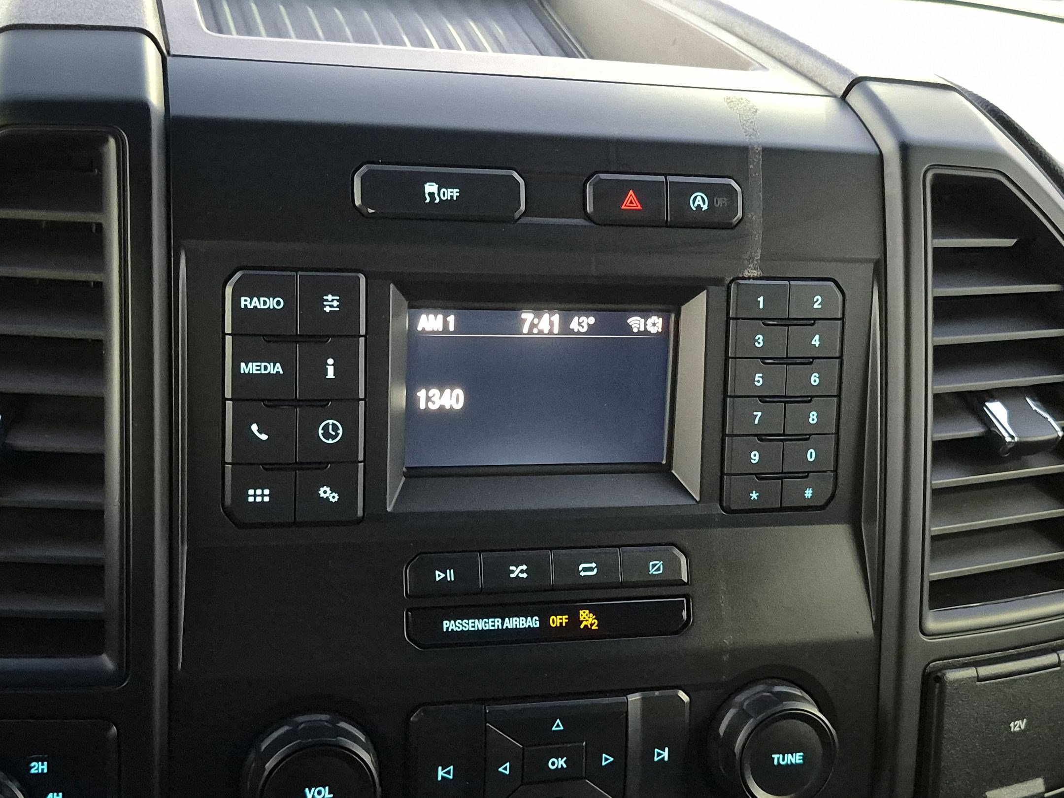 Used 2019 Ford F150 XL w/ Equipment Group 101A Mid AWD/4WD image 23