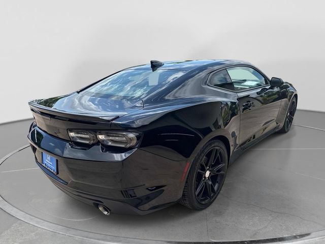 Used 2020 Chevrolet Camaro LT w/ RS Package RWD image 18