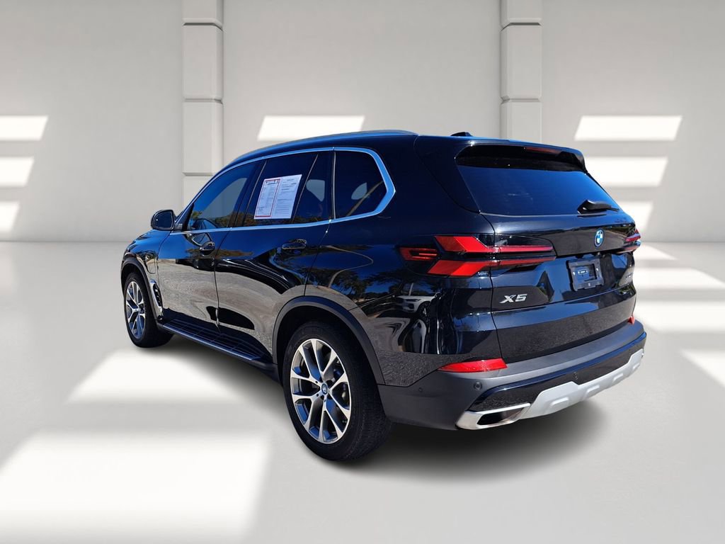 Used 2024 BMW X5 xDrive50e image 6