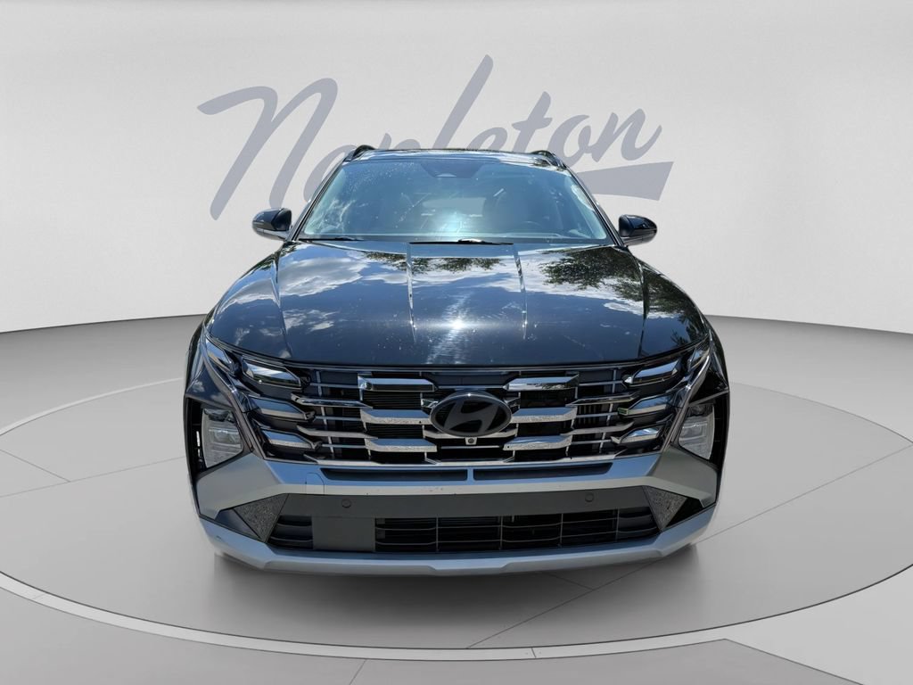 Used 2025 Hyundai Tucson Limited AWD/4WD image 2