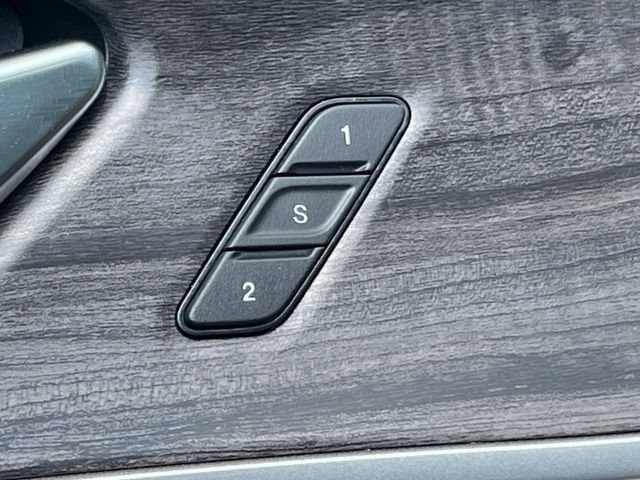 Used 2023 Jeep Grand Cherokee Limited AWD/4WD image 17