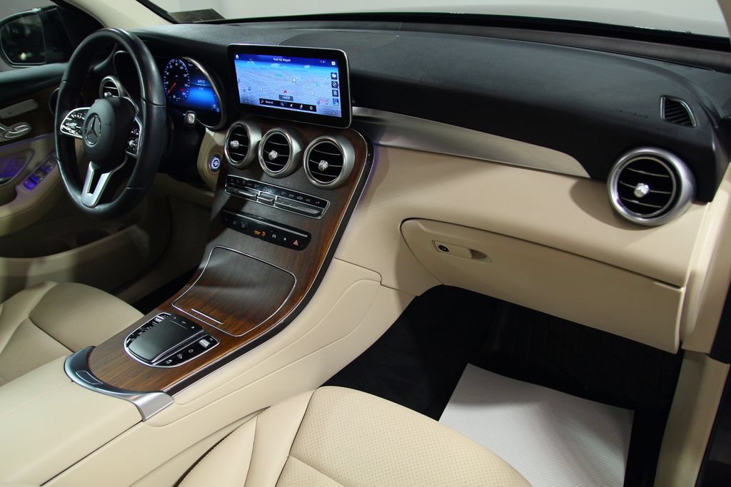 Certified 2022 Mercedes-Benz GLC 300 4MATIC image 22