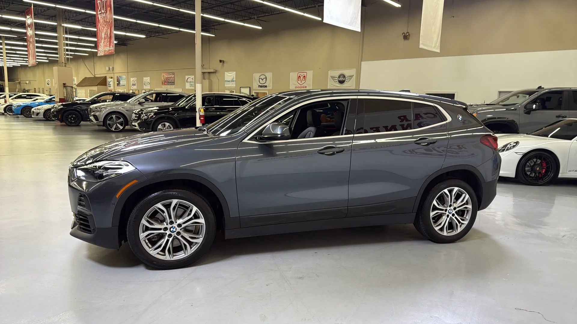 Used 2021 BMW X2 sDrive28i image 4