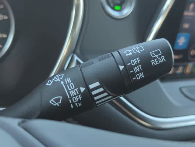 Used 2020 Chevrolet Blazer Premier w/ Driver Confidence II Package FWD image 25