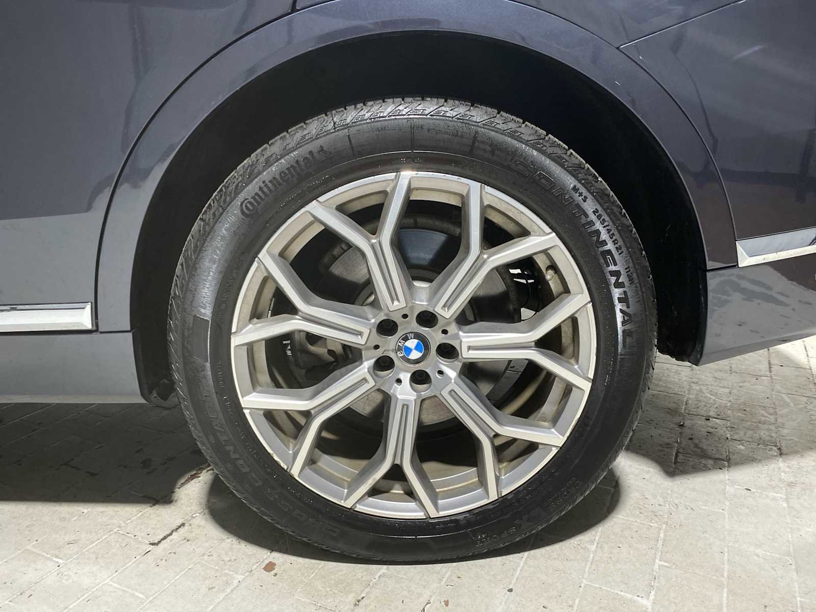 Used 2019 BMW X7 xDrive50i w/ Premium Package AWD/4WD image 8