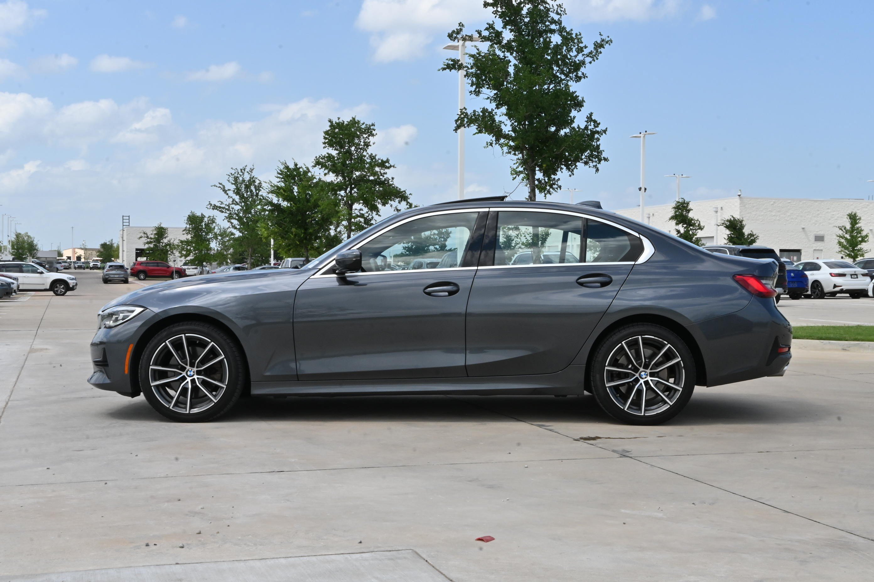 Used 2020 BMW 330i xDrive Sedan w/ Premium Package AWD/4WD image 6