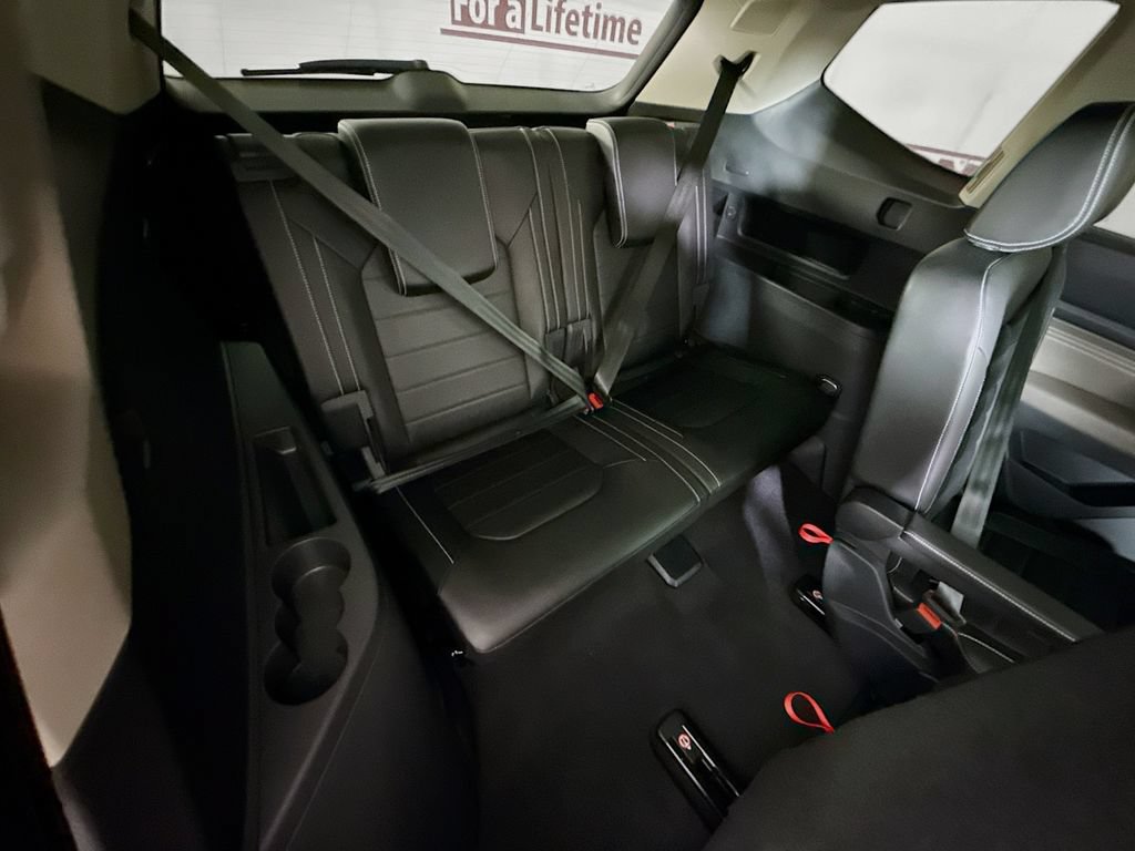 Used 2022 Volkswagen Atlas SEL Premium AWD/4WD image 33