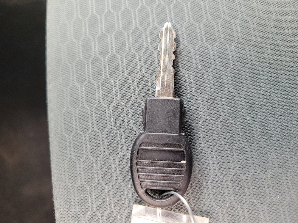 Used 2015 RAM 1500 Express RWD image 32