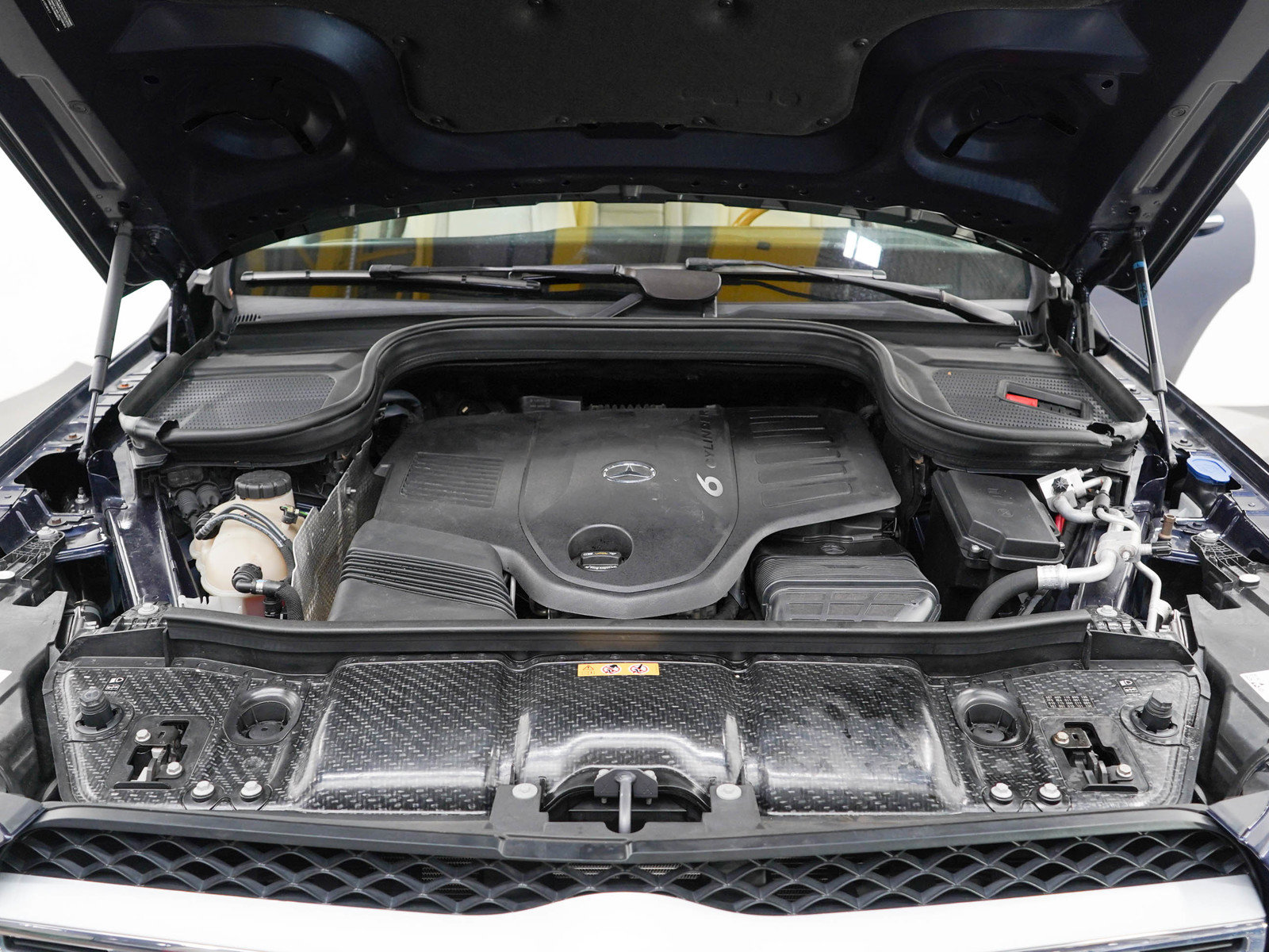 Used 2022 Mercedes-Benz GLS 450 4MATIC image 30