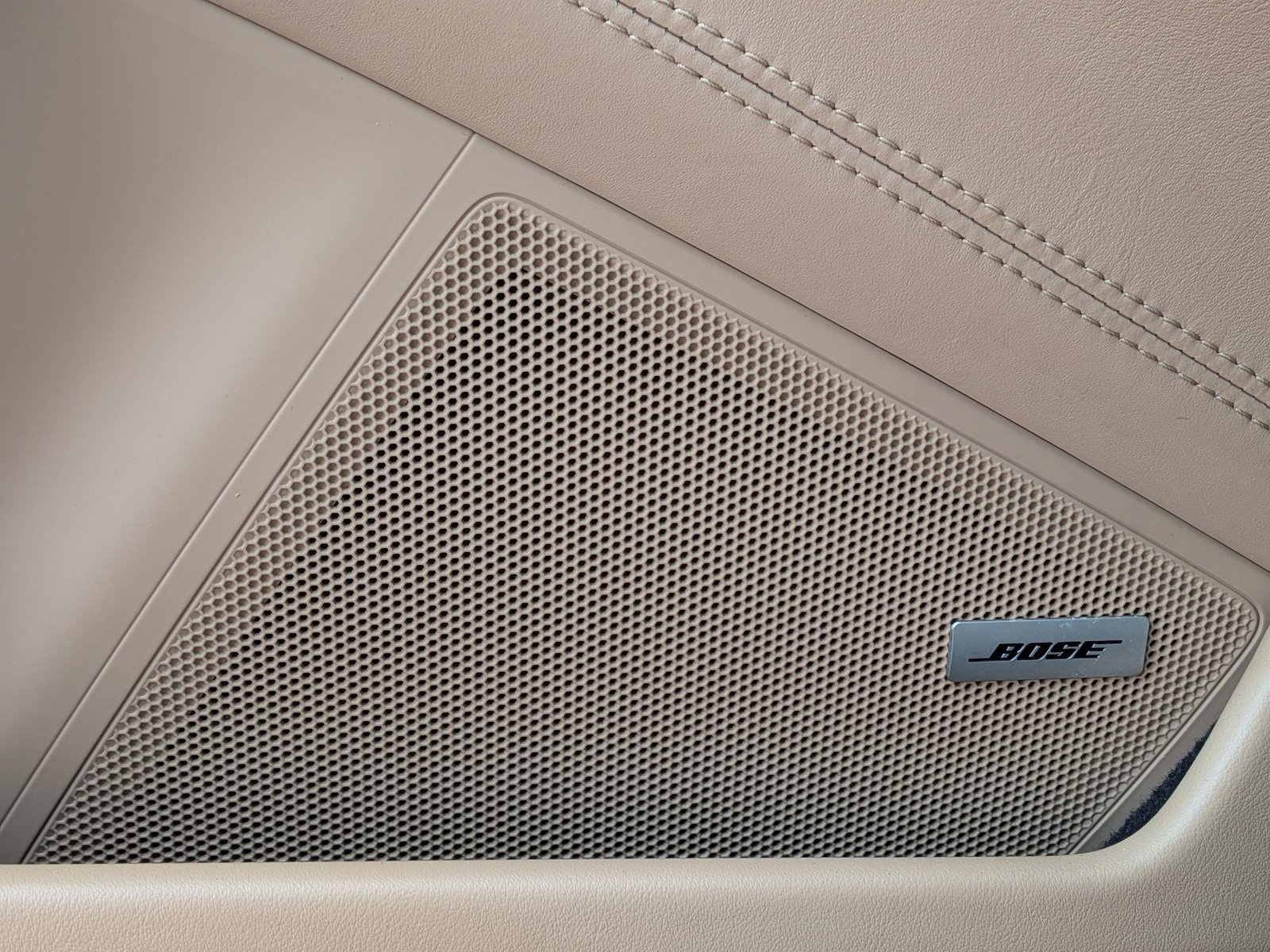 Certified 2021 Porsche 911 Targa 4S w/ Premium Package image 14