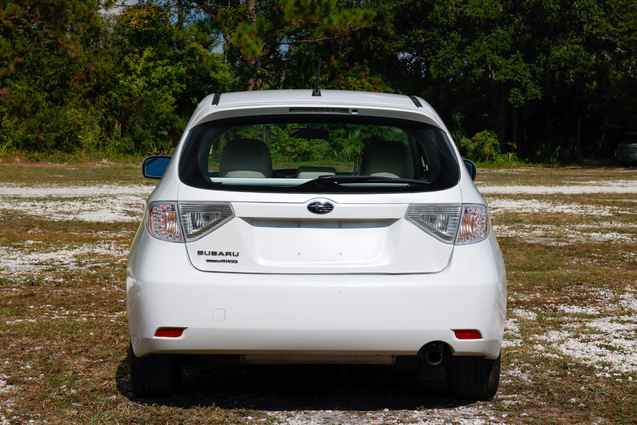 Used 2011 Subaru Impreza 2.5i image 7
