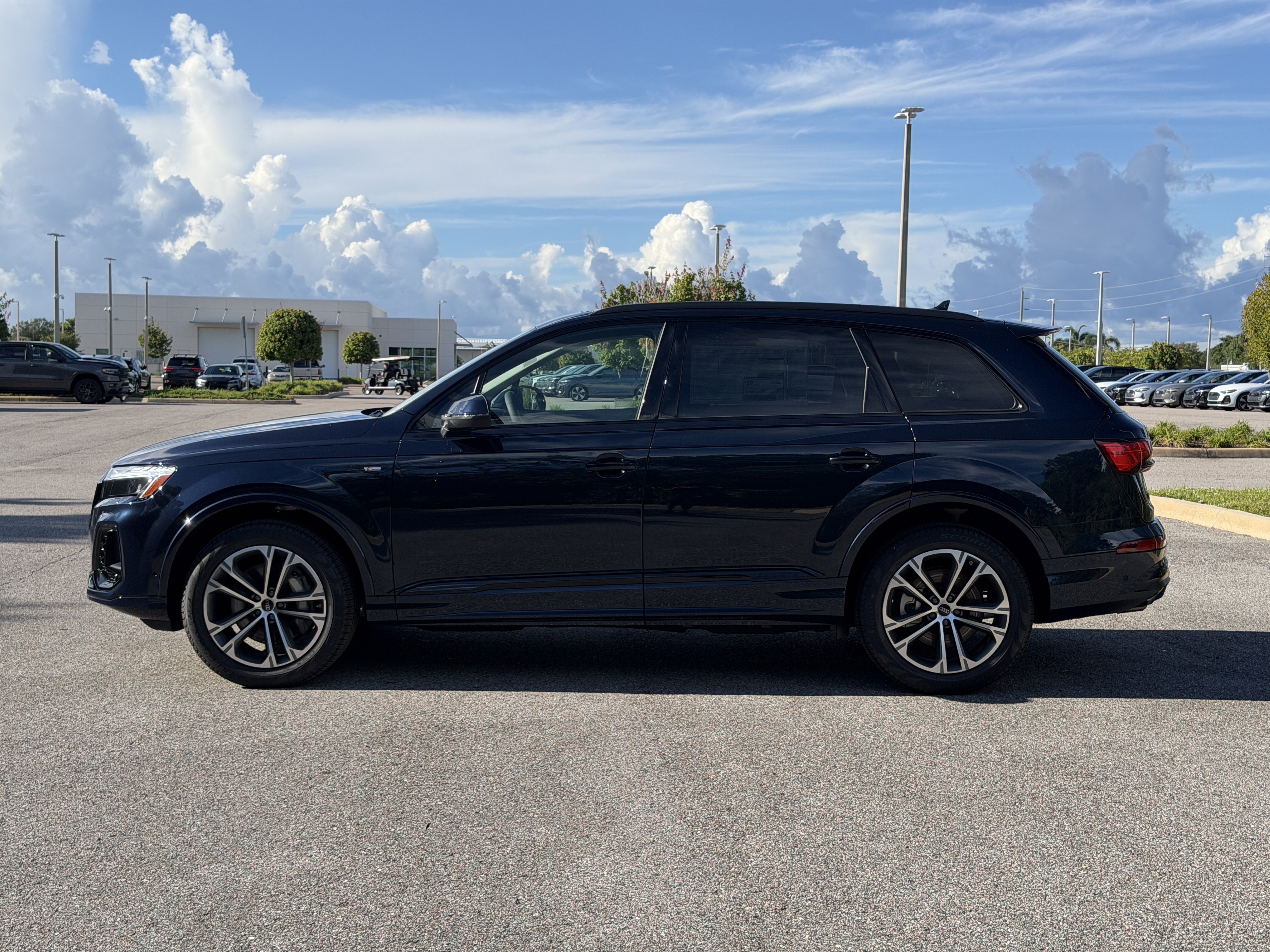 New 2026 Audi Q7 3.0T Premium AWD/4WD image 4