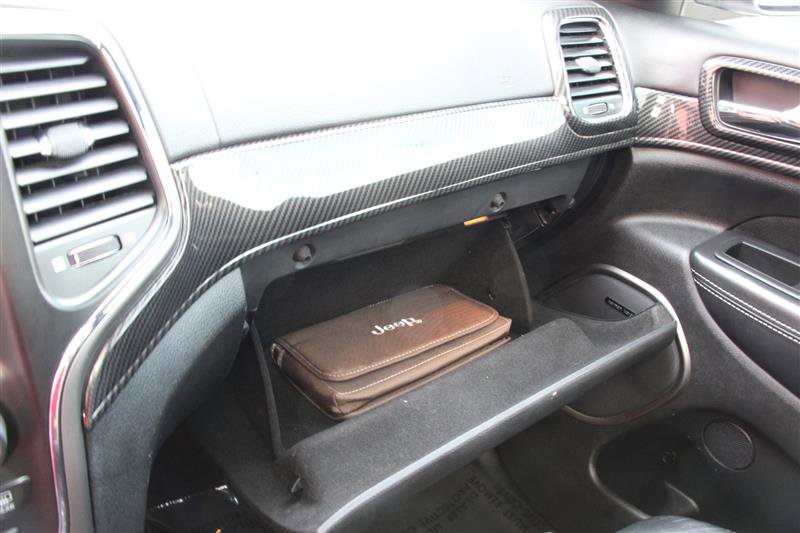 Used 2017 Jeep Grand Cherokee SRT image 36