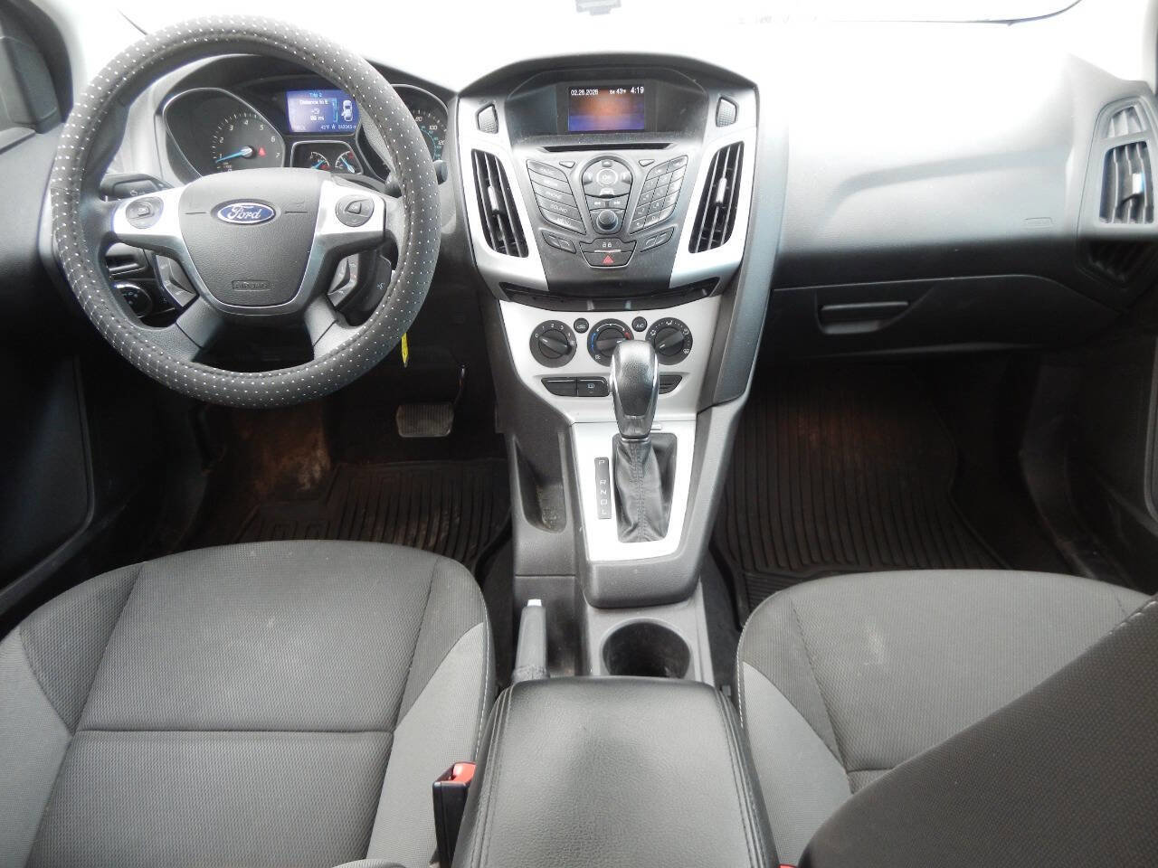 Used 2013 Ford Focus SE image 2