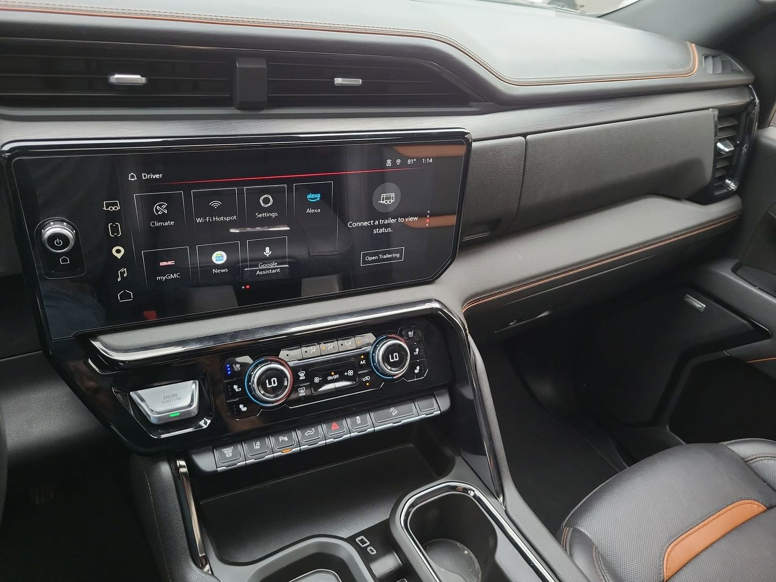 Used 2025 GMC Sierra 2500 AT4 w/ AT4 Premium Plus Package image 13