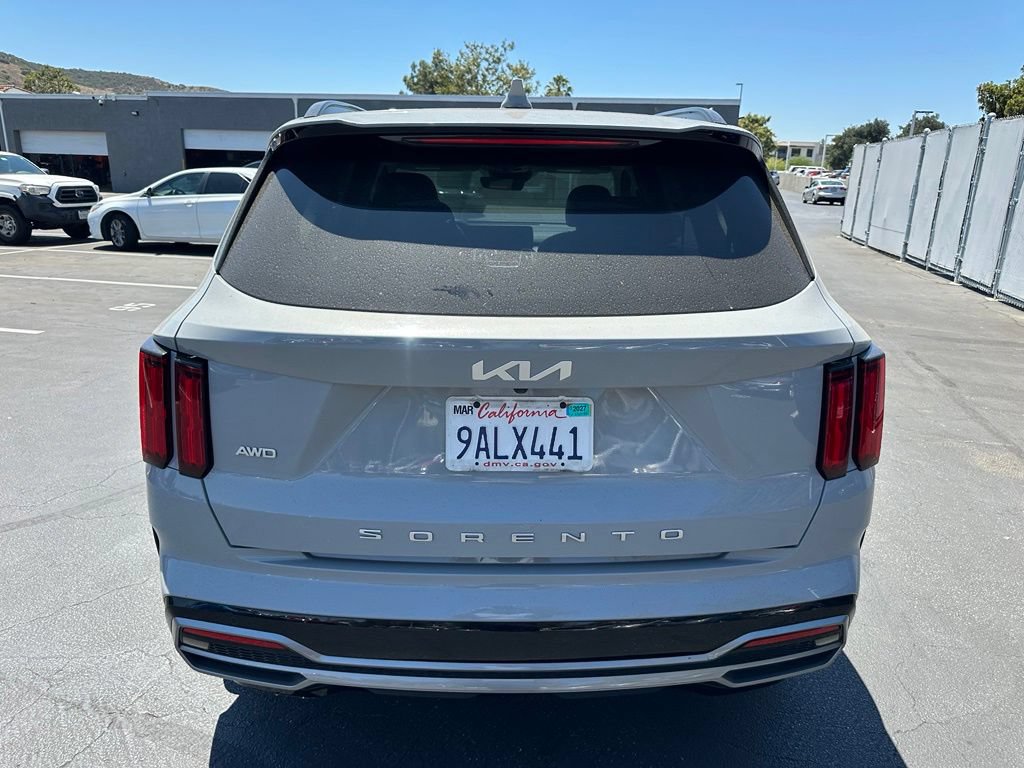 Used 2022 Kia Sorento SX AWD/4WD image 4