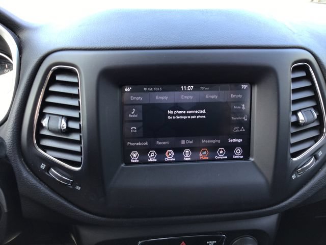 Used 2018 Jeep Compass Latitude w/ Popular Equipment Group FWD image 31