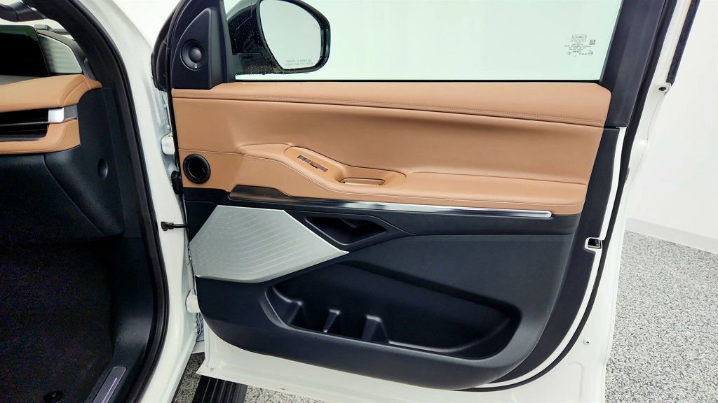 Used 2025 Lincoln Navigator L Black Label image 32