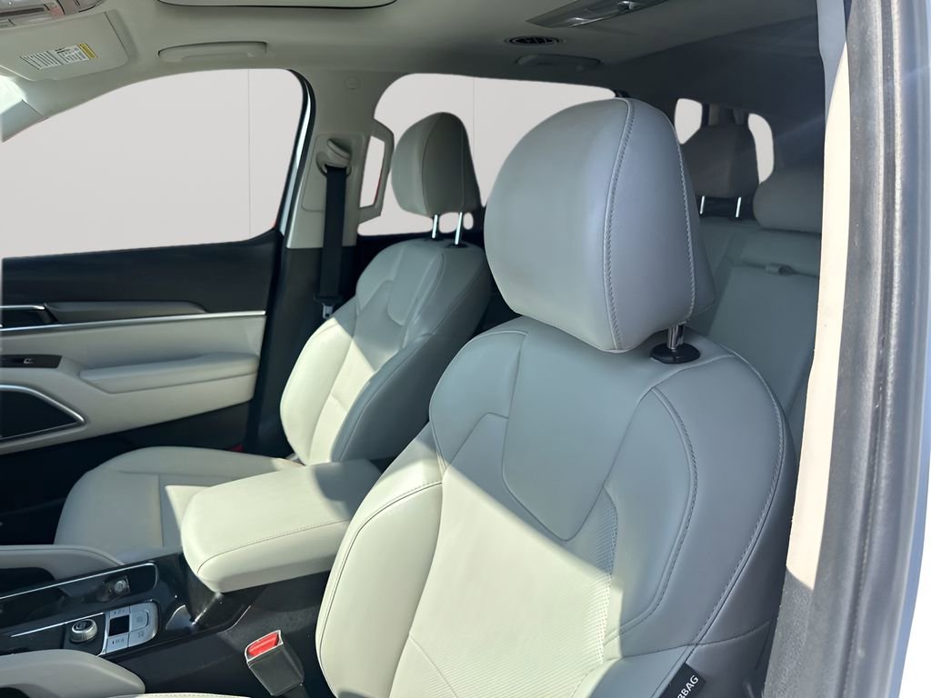 Used 2020 Kia Telluride S w/ S 8 Passenger Seating Package image 26