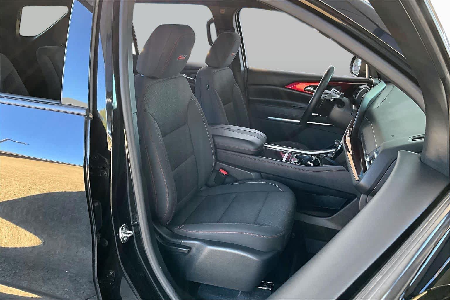 Used 2024 Chevrolet Traverse Z71 w/ Enhanced Driving Package AWD/4WD image 9