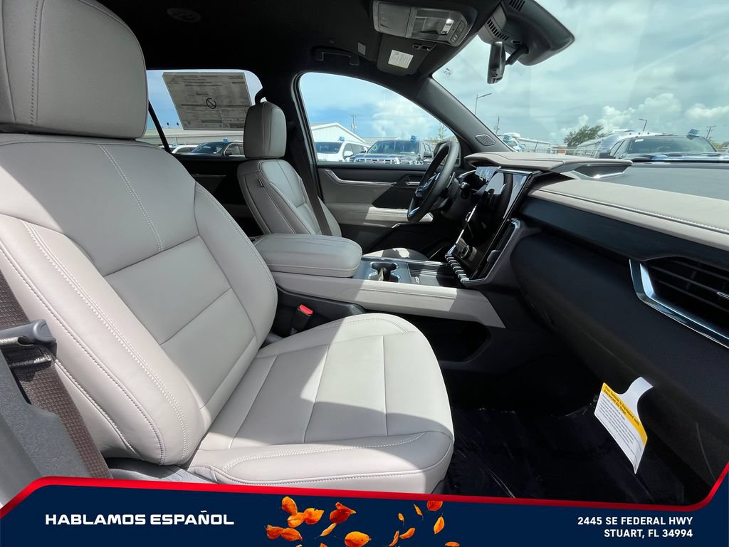 New 2026 GMC Acadia Elevation w/ Black Edition FWD image 21