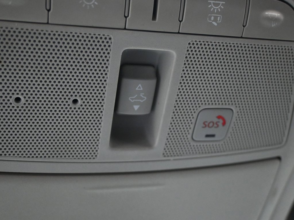 Used 2021 Nissan Armada Platinum w/ Captain's Chairs Package image 21