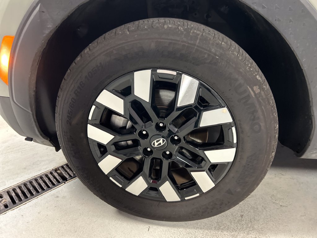 Used 2026 Hyundai Santa Cruz SEL FWD image 9