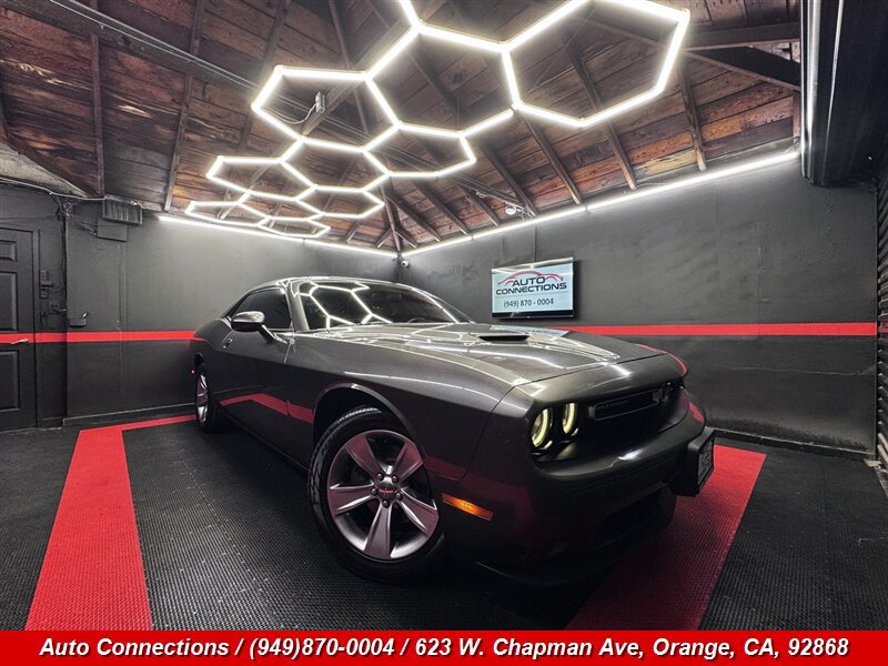 Used 2015 Dodge Challenger SXT