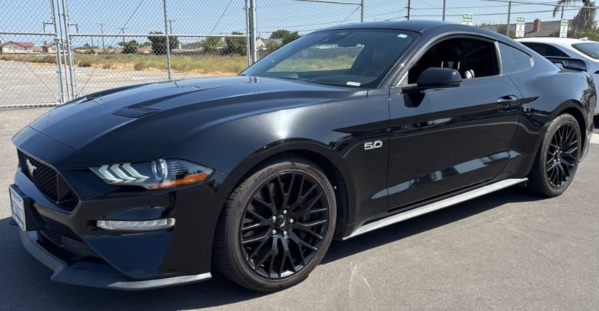 Used 2020 Ford Mustang GT Premium w/ GT Performance Package RWD image 1