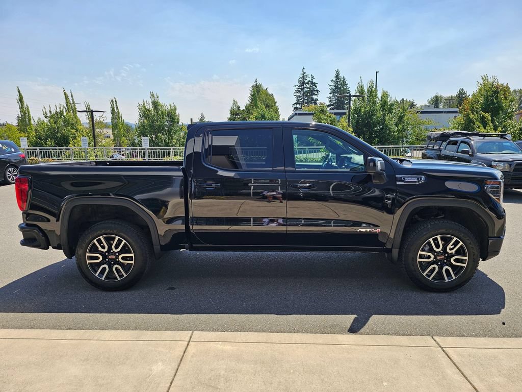 Used 2025 GMC Sierra 1500 AT4 w/ AT4 Preferred Package AWD/4WD image 6