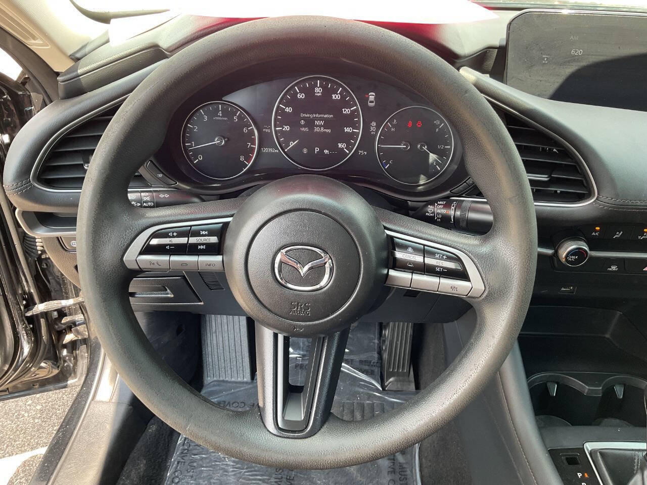 Used 2020 MAZDA MAZDA3 Sedan FWD image 17