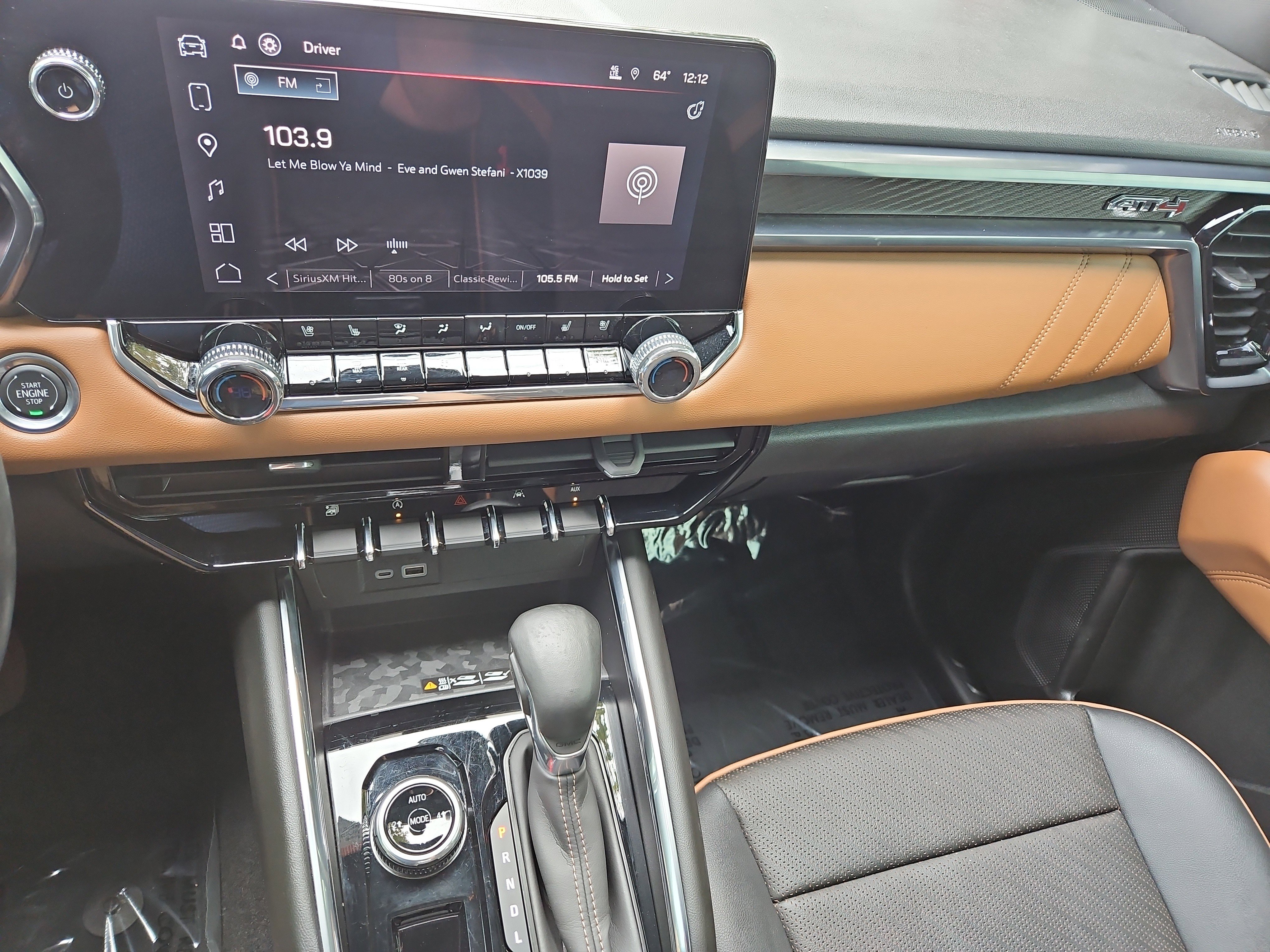 Used 2024 GMC Canyon AT4 w/ AT4 Premium Package image 18