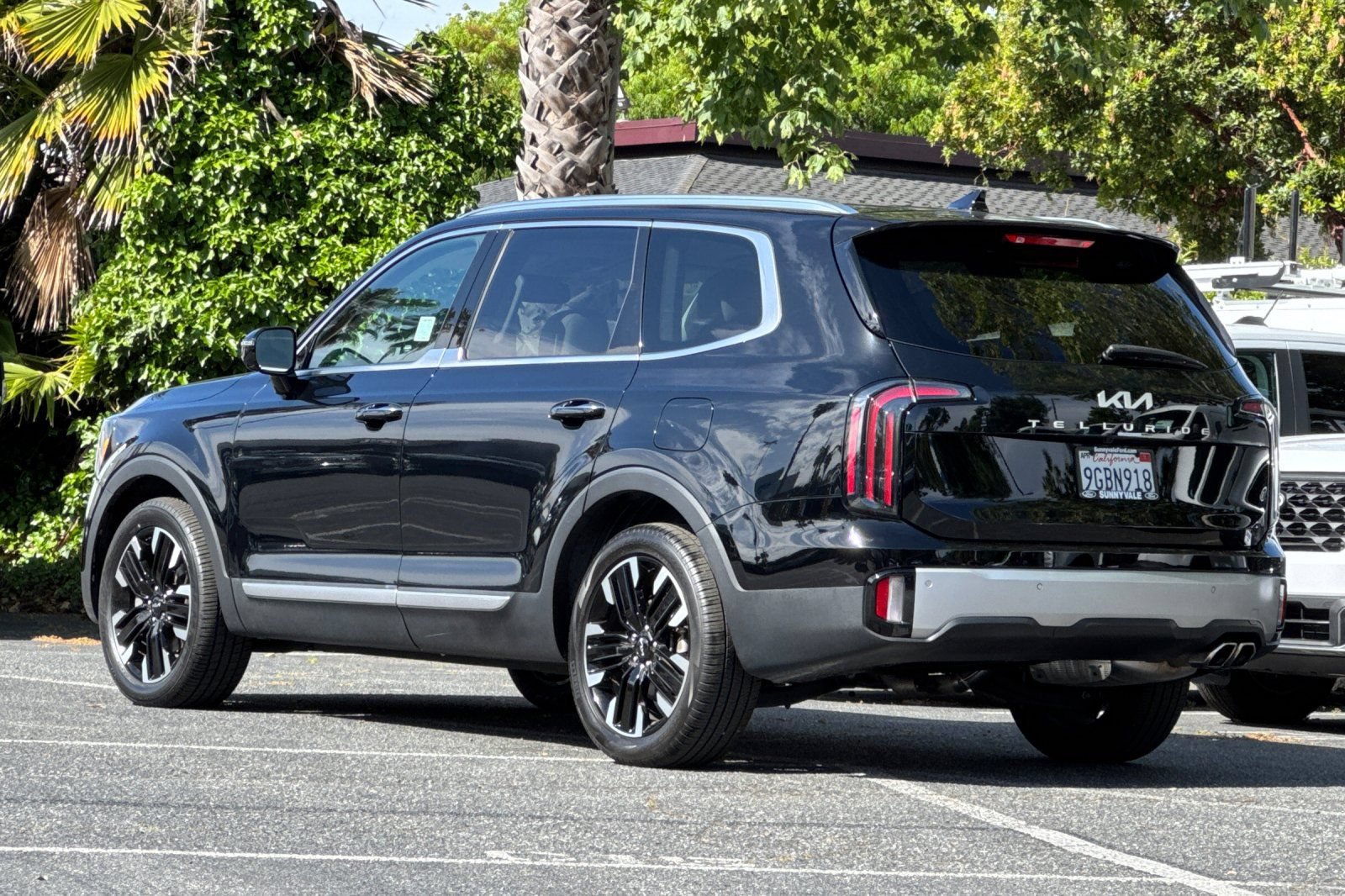 Used 2023 Kia Telluride SX FWD image 6