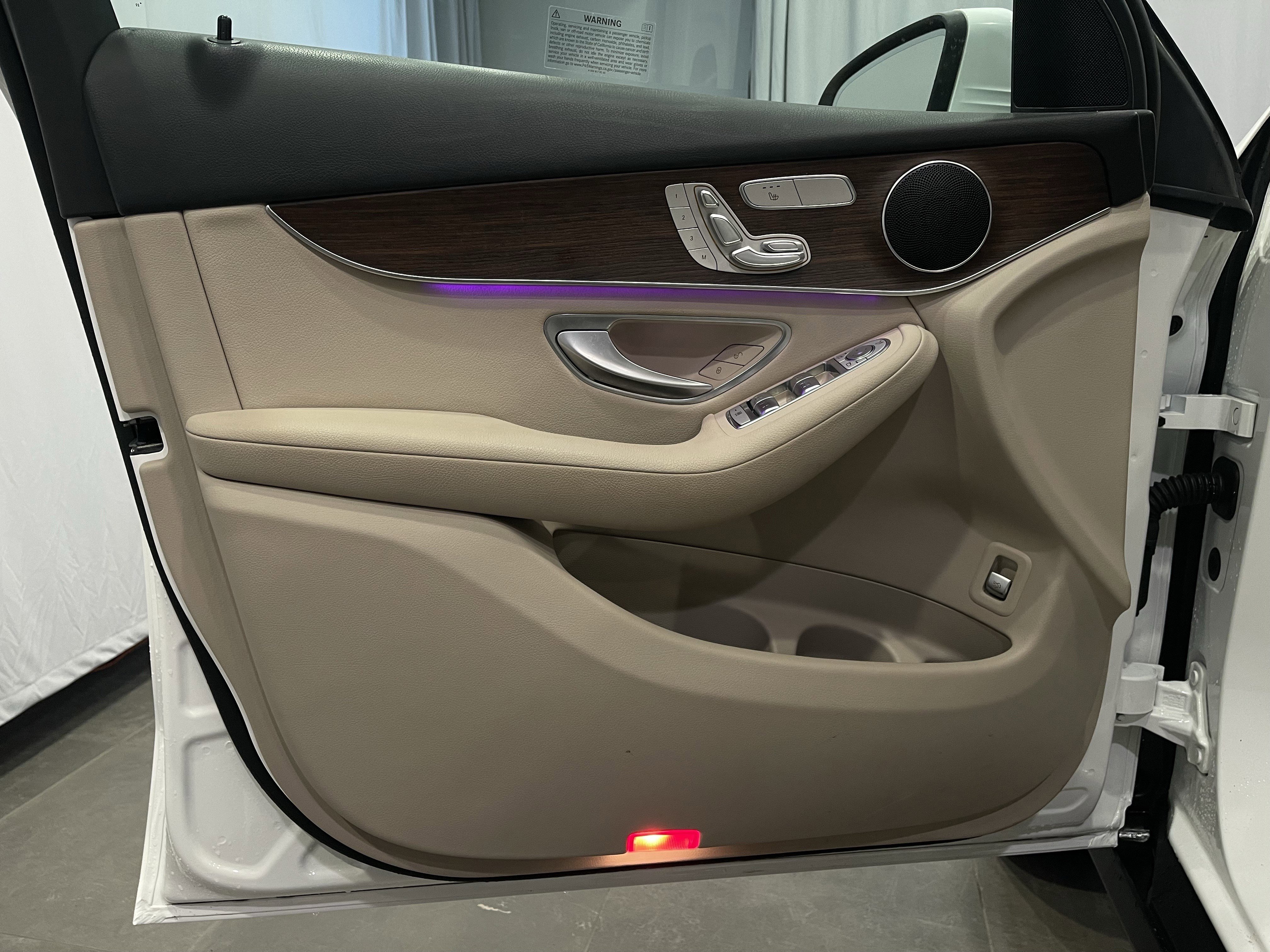 Used 2022 Mercedes-Benz GLC 300 4MATIC image 13