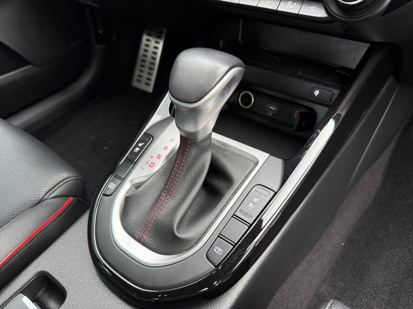 Used 2023 Kia Forte GT w/ GT2 Package FWD image 14