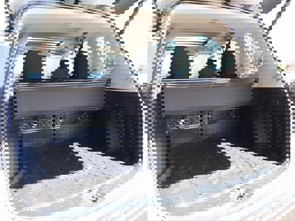 Used 2020 Subaru Forester Premium image 16