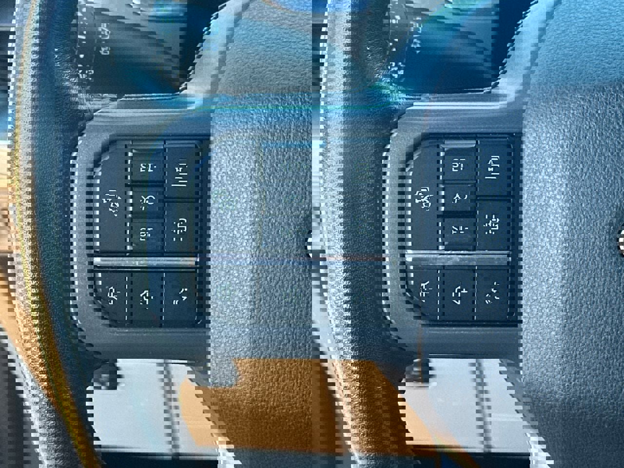 Used 2021 Ford F150 Lariat w/ Equipment Group 502A High image 24